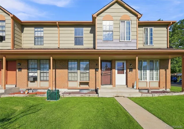 Photo 3 of Townhouse for sale at 794 S Patton Ct, Denver, CO 80219 | MLS# 6657296 | Listing updated on 2026-09-15