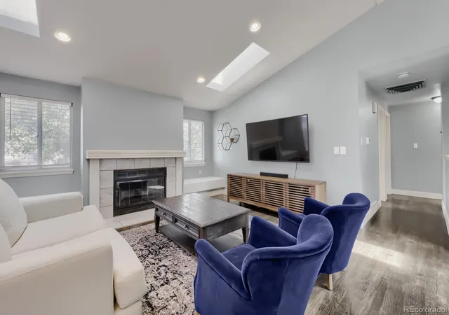 3rd image of 12153 Dahlia Dr, Thornton, CO 80241 | MLS# 1865313