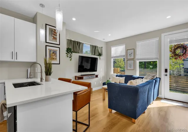 Photo 1 of Townhouse for sale at 1263 Stuart St #5, Denver, CO 80204 | MLS# 1859437 | Listing updated on 2026-10-16