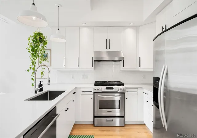 Photo 4 of Condo for sale at 2336 Spruce St #D, Boulder, CO 80302 | MLS# 5182730 | Listing updated on 2026-09-04