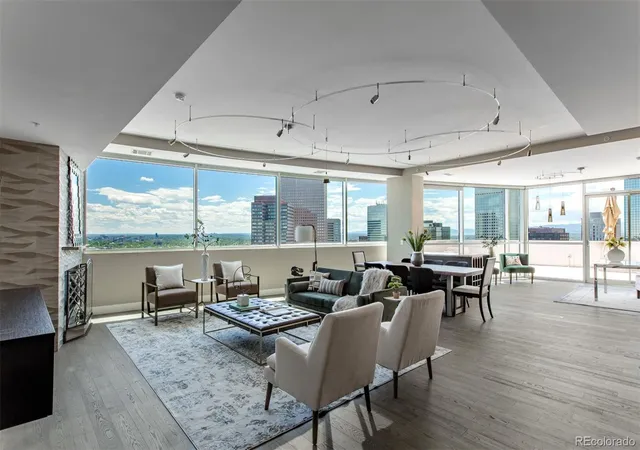 Photo 2 of Condo for sale at 2001 Lincoln St #2823, Denver, CO 80202 | MLS# 7250133 | Listing updated on 2026-09-28
