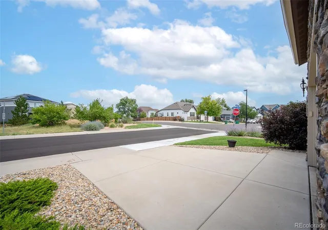 4th image of 2177 Summerhill Dr, Castle Rock, CO 80108 | MLS# 2684361