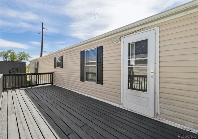 2nd image of 17553 E 17th Pl, Aurora, CO 80011 | MLS# 2164015
