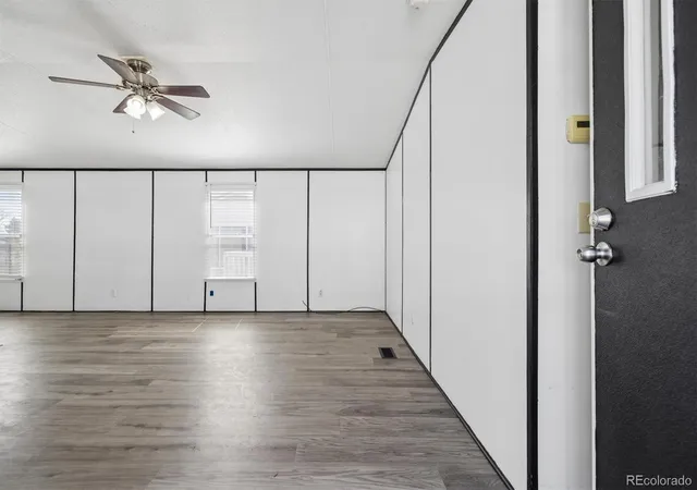 Photo 3 of Manufactured home for sale at 17553 E 17th Pl, Aurora, CO 80011 | MLS# 2164015 | Listing updated on 2026-10-10