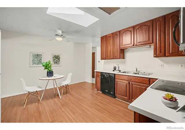 Photo 5 of Single family home for sale at 3233 S Holland Wy, Lakewood, CO 80227 | MLS# IR1067211 | Listing updated on 2026-08-31