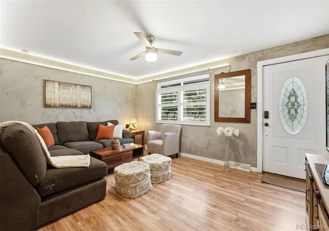 Photo 2 of Single family home for sale at 902 S Ironton St, Aurora, CO 80012 | MLS# 7543377 | Listing updated on 2026-10-21