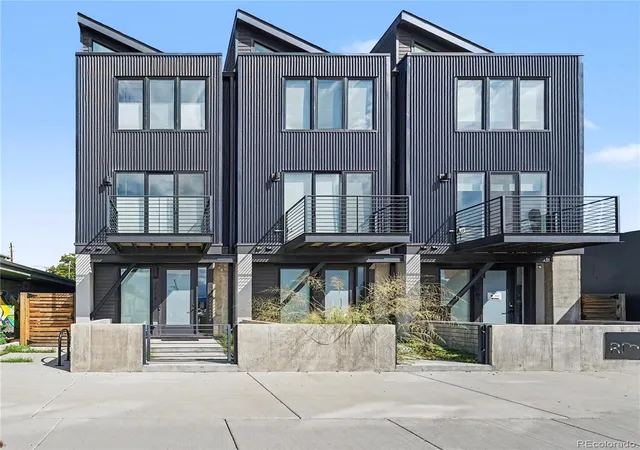 Townhouse for sale at 2578 S Broadway Ave, Denver, CO 80210 | MLS# 4215996