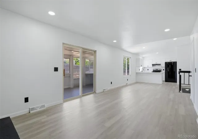 Photo 2 of Single family home for sale at 4660 S Idalia St, Aurora, CO 80015 | MLS# 9970119 | Listing updated on 2026-09-30