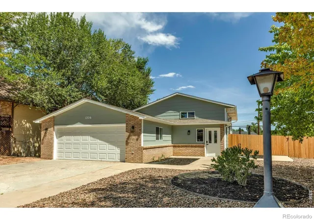 Photo 1 of Single family home for sale at 1226 Hunter Ct, Longmont, CO 80501 | MLS# IR1067221 | Listing updated on 2026-10-07