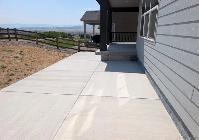 2nd image of 667 Simmental Loop, Castle Rock, CO 80104 | MLS# 6598580