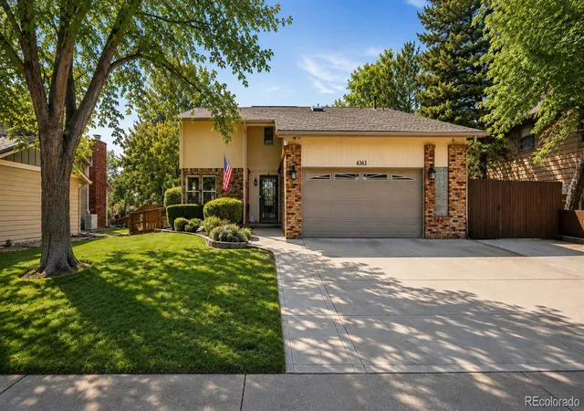Photo 2 of Single family home for sale at 6363 S Reed Wy, Littleton, CO 80123 | MLS# 1983628 | Listing updated on 2026-10-04