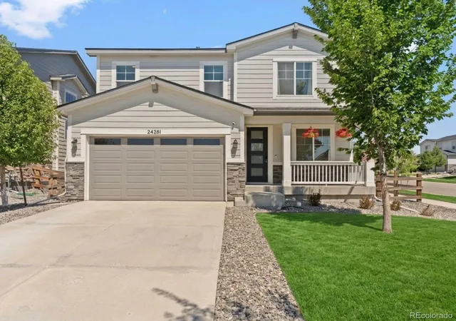Photo 2 of Single family home for sale at 24281 E 40th Ave, Aurora, CO 80019 | MLS# 8335012 | Listing updated on 2026-08-28