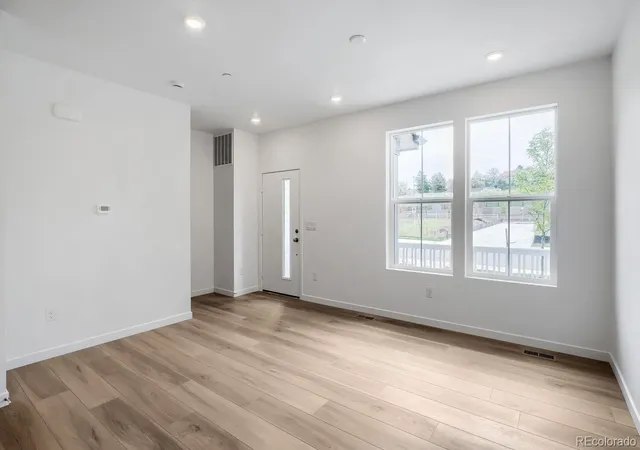 Photo 2 of Townhouse for sale at 7675 S Mobile Wy, Centennial, CO 80016 | MLS# 3812029 | Listing updated on 2026-09-22