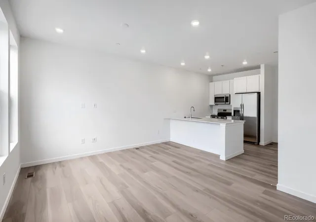 Photo 3 of Townhouse for sale at 7675 S Mobile Wy, Centennial, CO 80016 | MLS# 3812029 | Listing updated on 2026-09-22