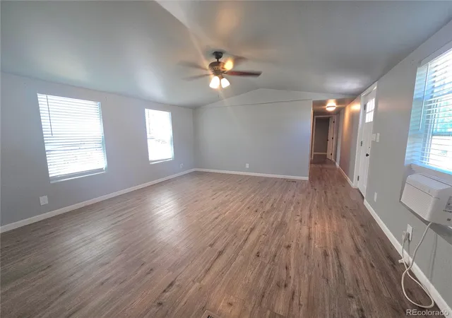 3rd image of 10201 Riverdale Rd, Thornton, CO 80229 | MLS# 9567477