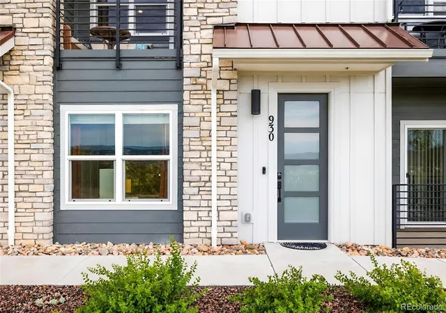 Photo 3 of Townhouse for sale at 930 Hook Grv, Colorado Springs, CO 80907 | MLS# 2026644 | Listing updated on 2026-09-24