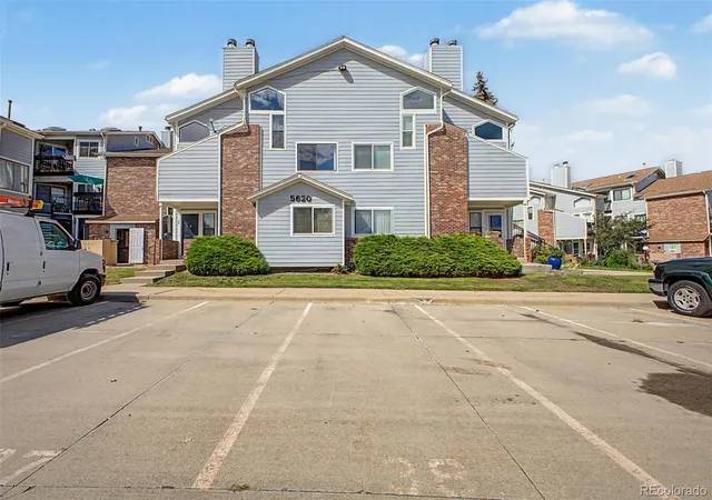 Listing Photo 2 - Condo for sale in building located at 5620 W 80th Pl, Arvada, CO 80003 - Unit #56