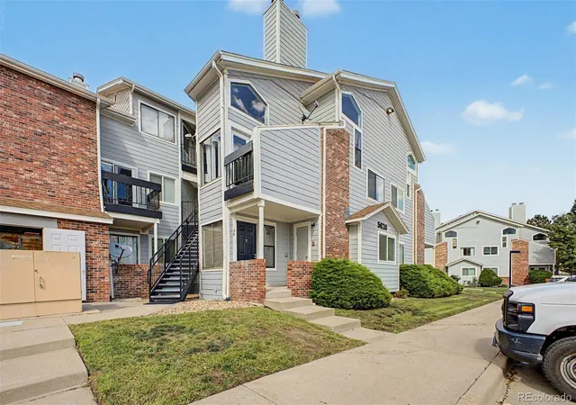 Listing Photo 4 - Condo for sale in building located at 5620 W 80th Pl, Arvada, CO 80003 - Unit #56