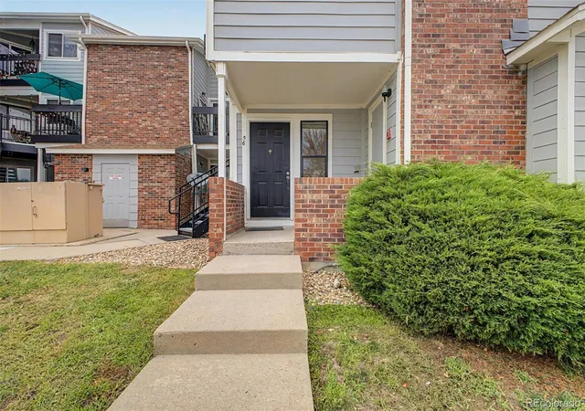 Listing Photo 4 - Condo for sale in building located at 5620 W 80th Pl, Arvada, CO 80003 - Unit #56