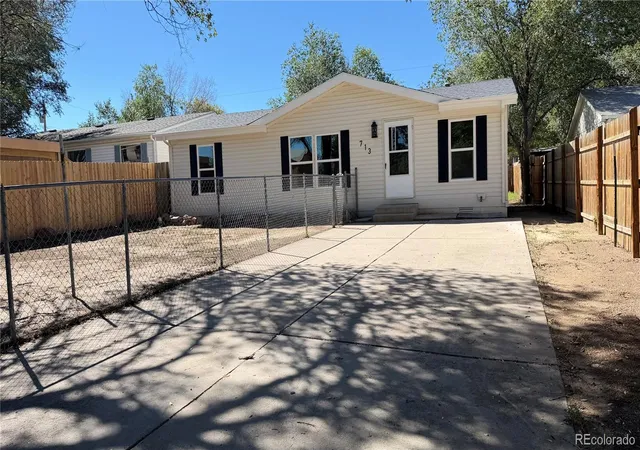 Single family home for sale at 713 Santa Barbara Ave, Pueblo, CO 81005 | MLS# 4241552