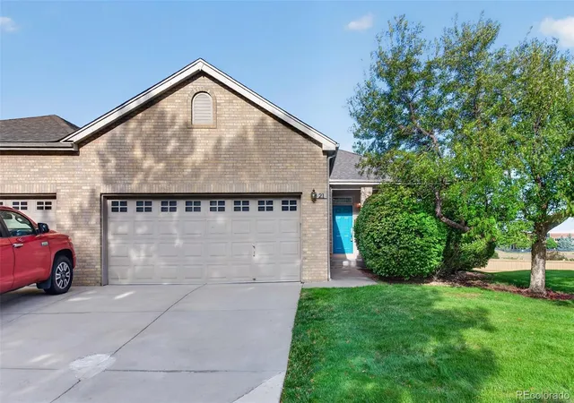 Photo 1 of Townhouse for sale at 21 Woodland Cir, Highlands Ranch, CO 80126 | MLS# 5505821 | Listing updated on 2026-09-22