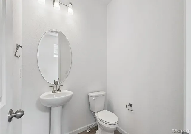 Photo 3 of Single family home for sale at 6573 N Malta St, Aurora, CO 80019 | MLS# 9202040 | Listing updated on 2026-10-26