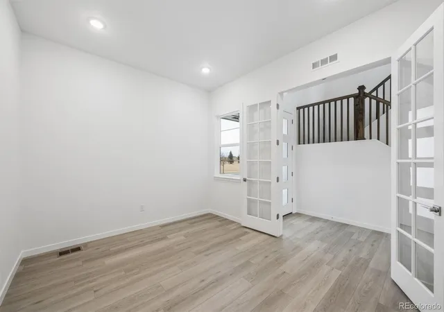 Photo 3 of Single family home for sale at 3777 Emerald Shore Cir, Loveland, CO 80538 | MLS# 9632342 | Listing updated on 2026-08-31
