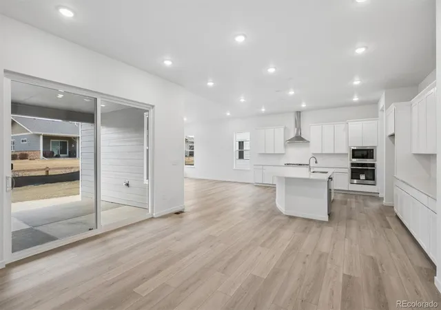 Photo 4 of Single family home for sale at 3777 Emerald Shore Cir, Loveland, CO 80538 | MLS# 9632342 | Listing updated on 2026-08-31