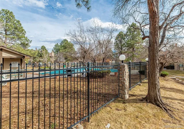 2nd image of 1863 S Pitkin Cir, Aurora, CO 80017