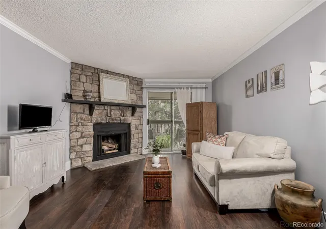 3rd image of 1863 S Pitkin Cir, Aurora, CO 80017