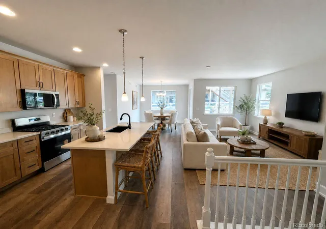 4th image of 1993 Spencer Ave, Castle Rock, CO 80104 | MLS# 2543230