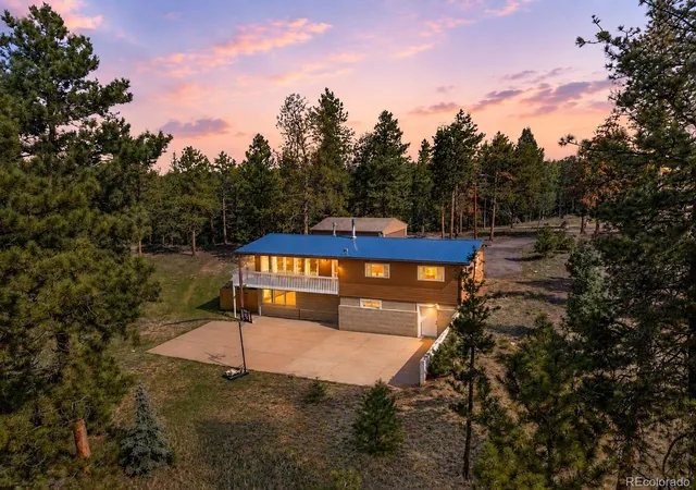 1st image of 300 Ute Trl, Woodland Park, CO 80863 | MLS# 4925114