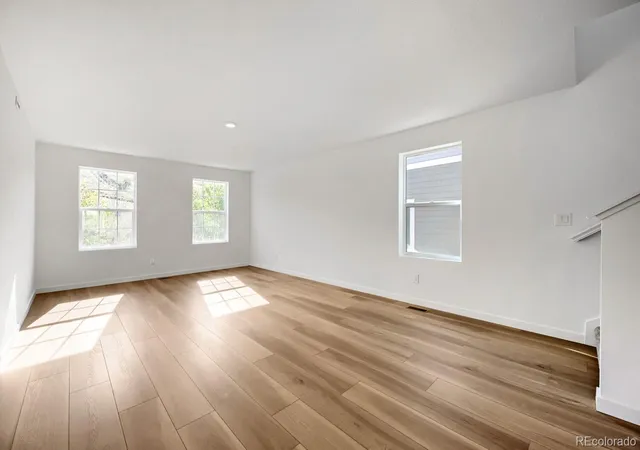Photo 2 of Single family home for sale at 2680 Lower Crags Pt, Colorado Springs, CO 80904 | MLS# 1844870 | Listing updated on 2026-10-06