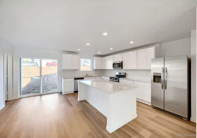 Photo 3 of Single family home for sale at 2680 Lower Crags Pt, Colorado Springs, CO 80904 | MLS# 1844870 | Listing updated on 2026-10-06