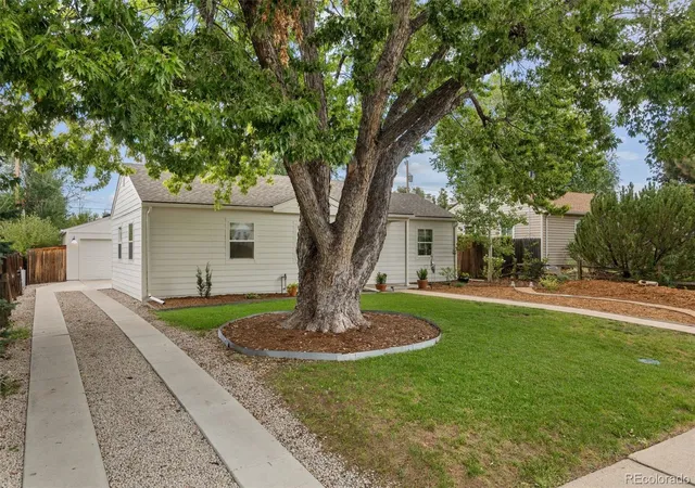 Photo 3 of Sale Pending at 3310 S Elm St, Denver, CO 80222 | MLS# 3958805 | Listing updated on 2026-09-23