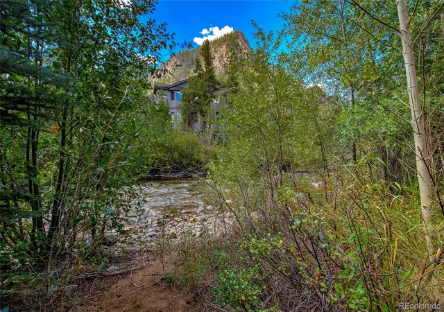 Listing Photo 2 - Condo for sale in building located at 222 Creekside Dr, Frisco, CO 80443 - Unit #317