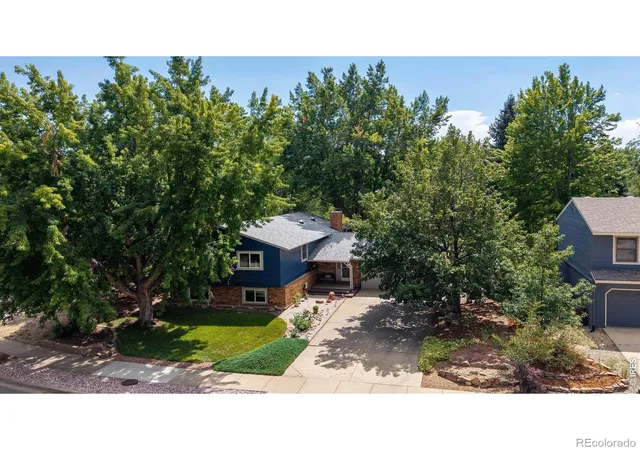 Photo 2 of Single family home for sale at 7368 Dry Creek Rd, Niwot, CO 80503 | MLS# IR1067261 | Listing updated on 2026-09-25