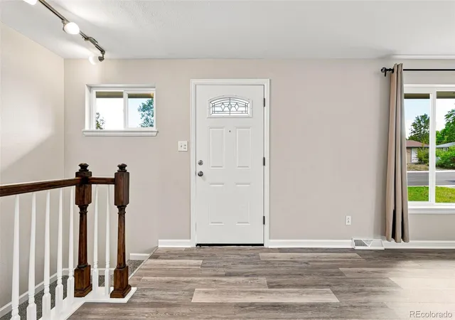 Photo 5 of Single family home for sale at 6985 S Ash Cir, Littleton, CO 80122 | MLS# 7496699 | Listing updated on 2026-08-28