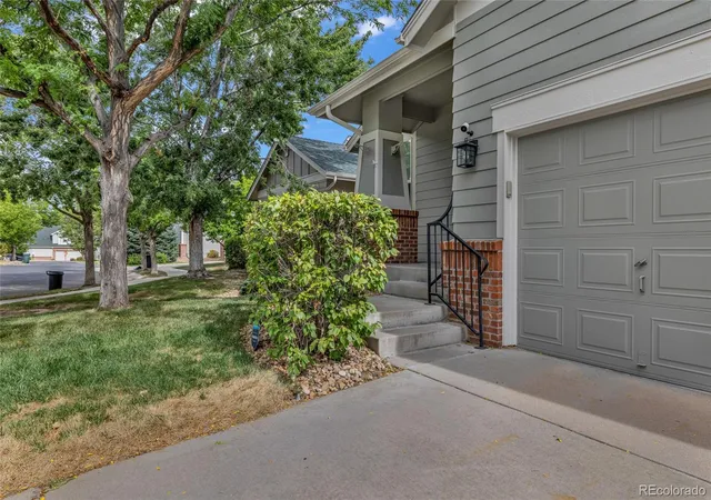 Photo 4 of Single family home for sale at 2592 S Troy Ct, Aurora, CO 80014 | MLS# 3819699 | Listing updated on 2026-10-09