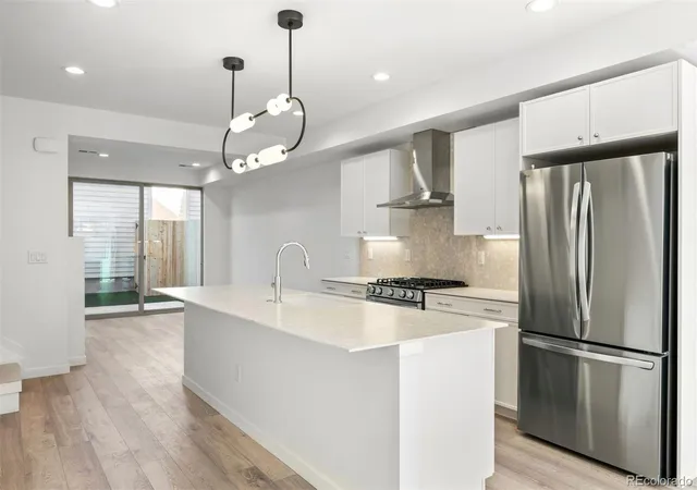 Photo 3 of Townhouse for sale at 5894 E 14th Avenue, Denver, CO 80220 | MLS# 7610315 | Listing updated on 2026-10-09