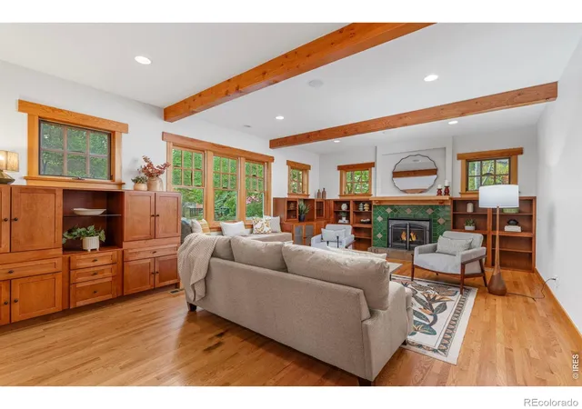 Photo 4 of Single family home for sale at 818 Confidence Dr, Longmont, CO 80504 | MLS# IR1067297 | Listing updated on 2026-10-10