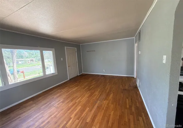 Photo 4 of Single family home for sale at 725 E Las Animas St, Colorado Springs, CO 80903 | MLS# 8250883 | Listing updated on 2026-09-23