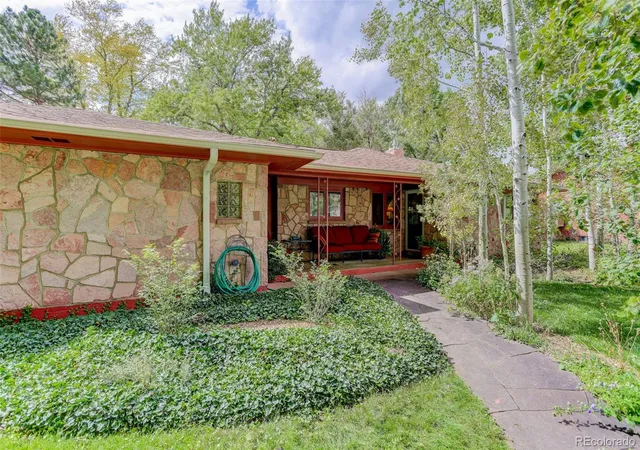 Photo 4 of Single family home for sale at 445 Garland St, Lakewood, CO 80226 | MLS# 3990111 | Listing updated on 2026-09-22