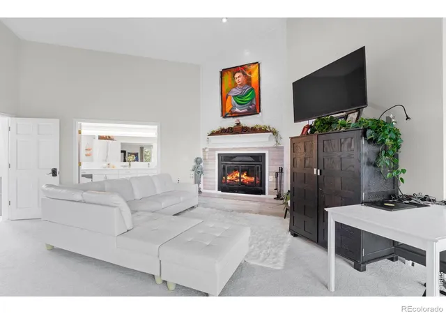 Photo 4 of Single family home for sale at 6686 Fairways Dr, Niwot, CO 80503 | MLS# IR1067305 | Listing updated on 2026-10-25
