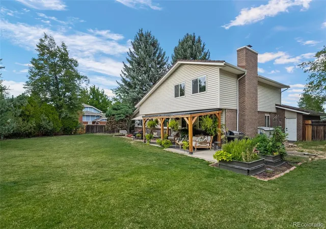Photo 2 of Single family home for sale at 7602 W Elmhurst Dr, Littleton, CO 80128 | MLS# 3948125 | Listing updated on 2026-08-27