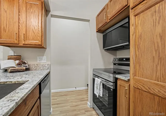 4th image of 467 S Memphis Wy, Aurora, CO 80017