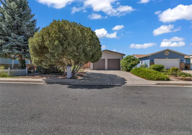 Photo 2 of Single family home for sale at 523 Gayle St, Fort Morgan, CO 80701 | MLS# 5413701 | Listing updated on 2026-09-24