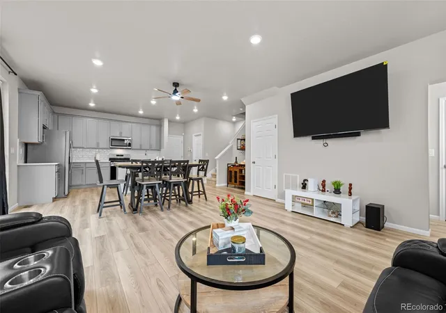 4th image of 737 N Tempe St, Aurora, CO 80018 | MLS# 3471453