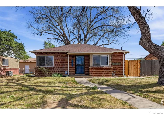 Photo 1 of Single family home for sale at 3564 Magnolia St, Denver, CO 80207 | MLS# IR1067329 | Listing updated on 2026-08-27