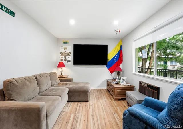 Photo 4 of Condo for sale at 5995 E Iliff Ave #214, Denver, CO 80222 | MLS# 7163046 | Listing updated on 2026-09-16